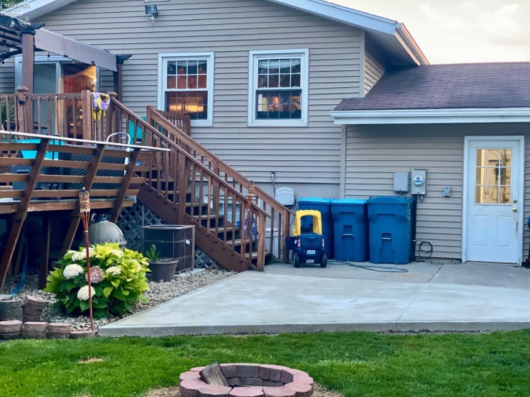 1453 White Ave, Fremont, 43420, 5 Bedrooms Bedrooms, ,3 BathroomsBathrooms,Residential,For Sale,White Ave,20260803