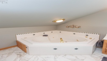 115 Fairway Circle, Norwalk, 44857, 4 Bedrooms Bedrooms, ,4 BathroomsBathrooms,Residential,For Sale,Fairway,20260858