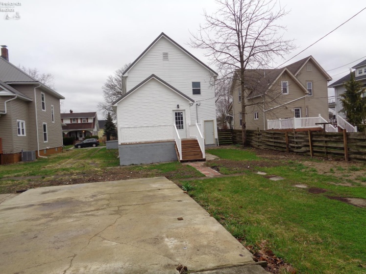 512 Dale Avenue, Willard, 44890, 4 Bedrooms Bedrooms, ,2 BathroomsBathrooms,Residential,For Sale,Dale,20260861