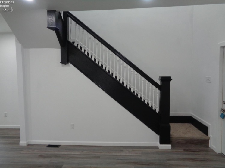 512 Dale Avenue, Willard, 44890, 4 Bedrooms Bedrooms, ,2 BathroomsBathrooms,Residential,For Sale,Dale,20260861