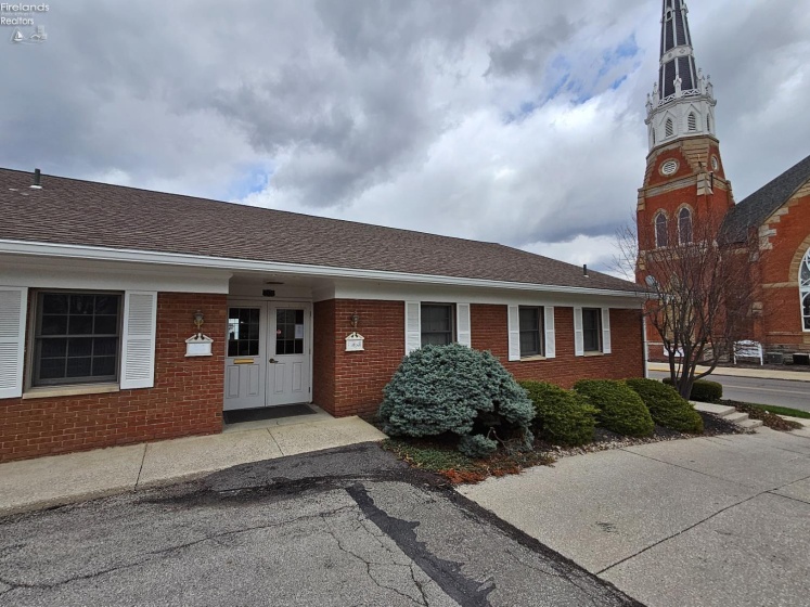 201 Charles Street, Bucyrus, 44820, ,Commercial For Lease,For Lease,Charles Street,20260870