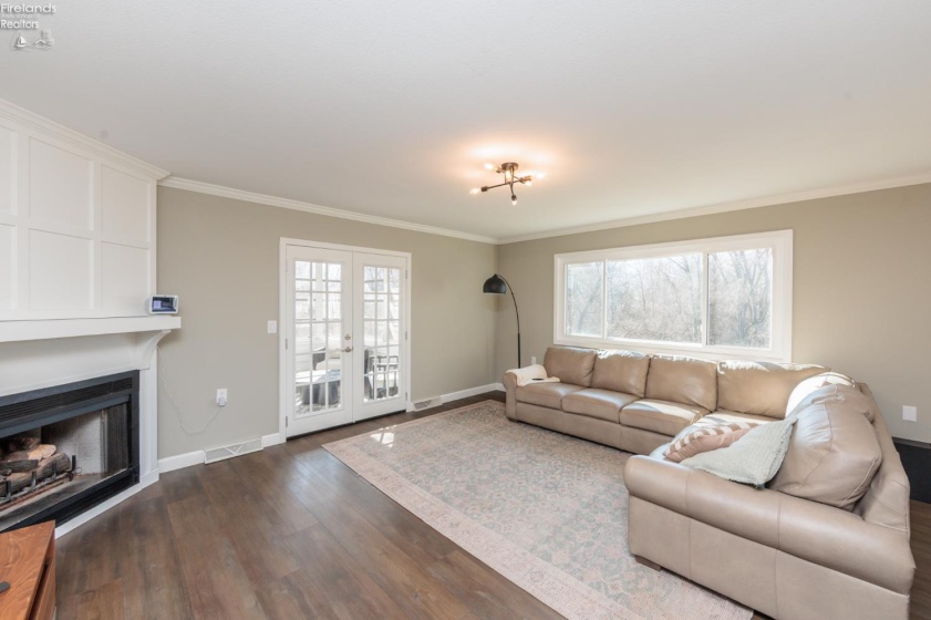 712 Elizabeth Drive, Huron, 44839, 3 Bedrooms Bedrooms, ,3 BathroomsBathrooms,Residential,For Sale,Elizabeth,20260857