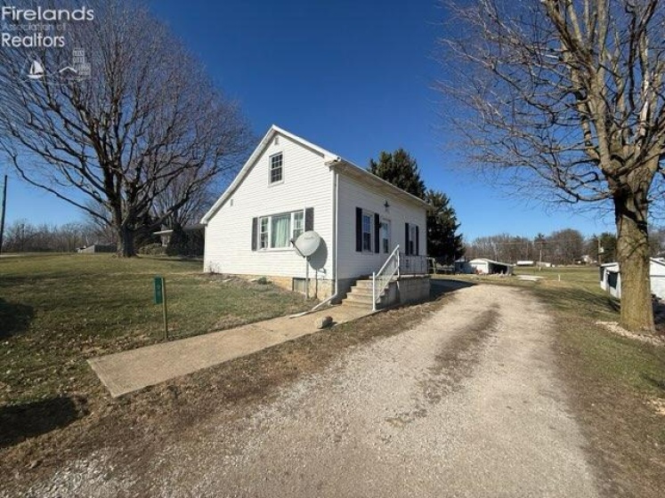 98 Adams Street, McCutchenville, 44844, 2 Bedrooms Bedrooms, ,1 BathroomBathrooms,Residential,For Sale,Adams,20260866