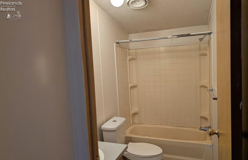 220 Maple Lane, Green Springs, 44836, 3 Bedrooms Bedrooms, ,2 BathroomsBathrooms,Residential,For Sale,Maple Lane,20260809