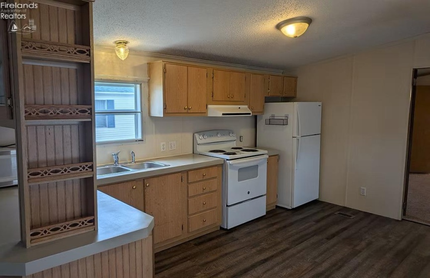 220 Maple Lane, Green Springs, 44836, 3 Bedrooms Bedrooms, ,2 BathroomsBathrooms,Residential,For Sale,Maple Lane,20260809