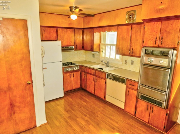 1720 Buchanan Street, Sandusky, 44870, 2 Bedrooms Bedrooms, ,2 BathroomsBathrooms,Residential,For Sale,Buchanan,20260847