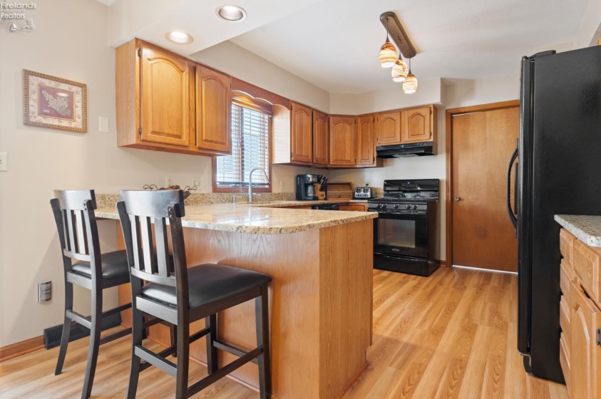 735 Grant Street, Port Clinton, 43452, 4 Bedrooms Bedrooms, ,4 BathroomsBathrooms,Residential,For Sale,Grant,20260806