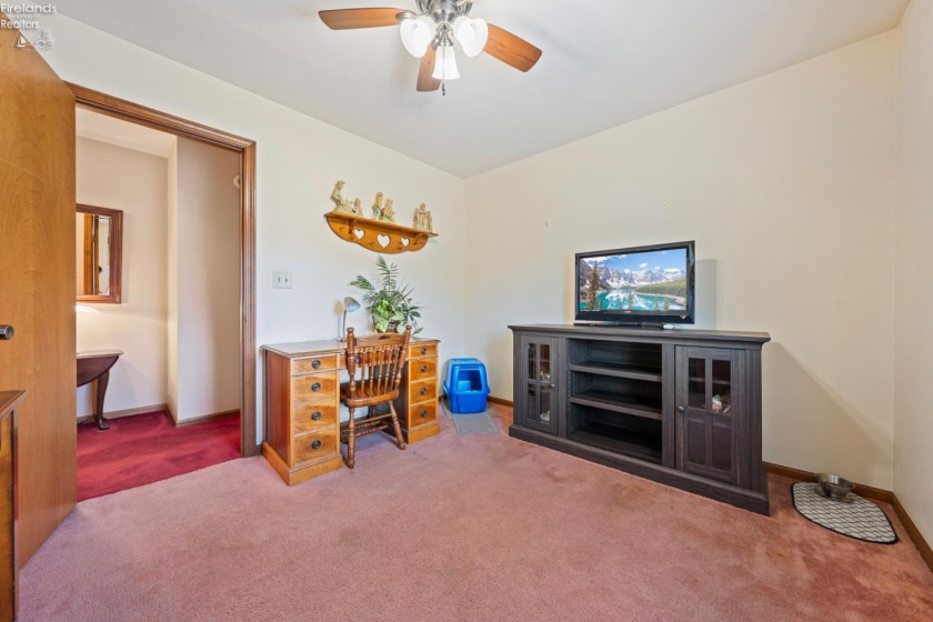 735 Grant Street, Port Clinton, 43452, 4 Bedrooms Bedrooms, ,4 BathroomsBathrooms,Residential,For Sale,Grant,20260806