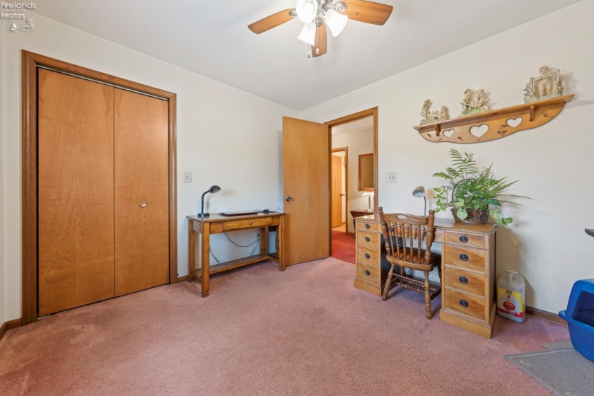 735 Grant Street, Port Clinton, 43452, 4 Bedrooms Bedrooms, ,4 BathroomsBathrooms,Residential,For Sale,Grant,20260806