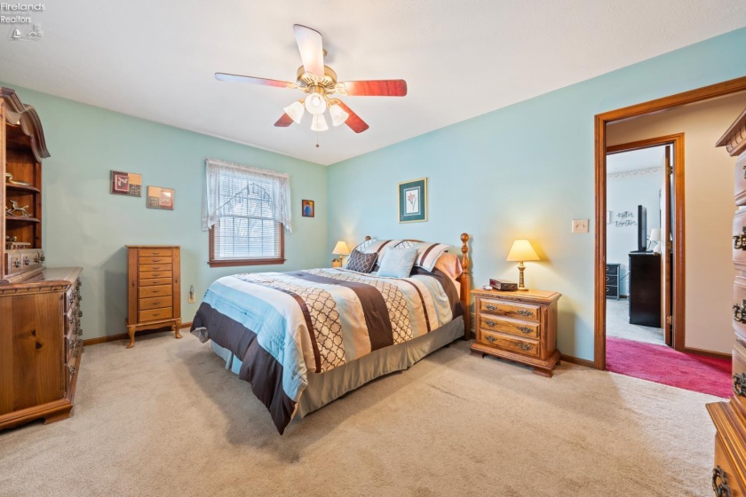 735 Grant Street, Port Clinton, 43452, 4 Bedrooms Bedrooms, ,4 BathroomsBathrooms,Residential,For Sale,Grant,20260806