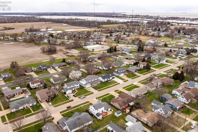 735 Grant Street, Port Clinton, 43452, 4 Bedrooms Bedrooms, ,4 BathroomsBathrooms,Residential,For Sale,Grant,20260806