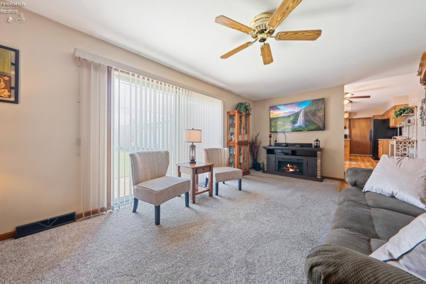 735 Grant Street, Port Clinton, 43452, 4 Bedrooms Bedrooms, ,4 BathroomsBathrooms,Residential,For Sale,Grant,20260806