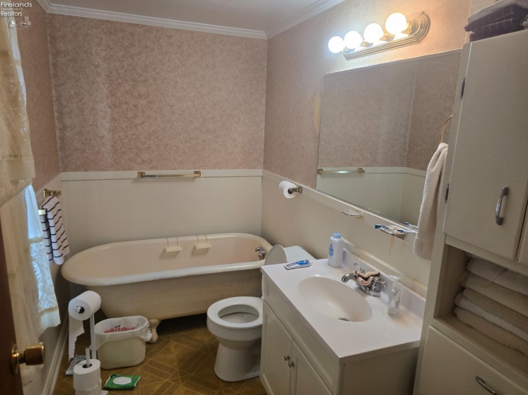 1019 Winnebago Avenue, Sandusky, 44870, 1 Bedroom Bedrooms, ,2 BathroomsBathrooms,Residential,For Sale,Winnebago,20260872