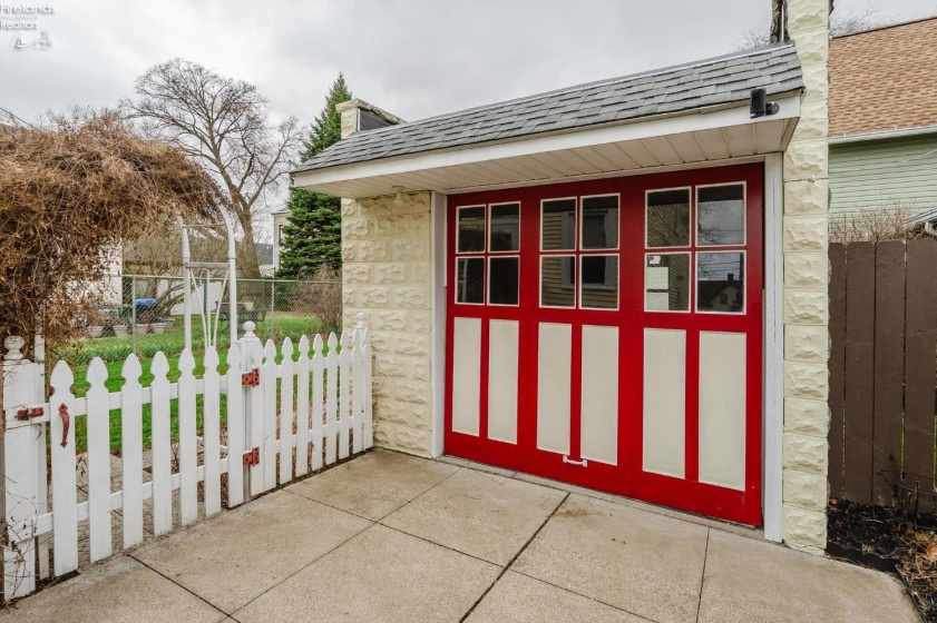 1505 Central Avenue, Sandusky, 44870, 3 Bedrooms Bedrooms, ,2 BathroomsBathrooms,Residential,For Sale,Central,20260865