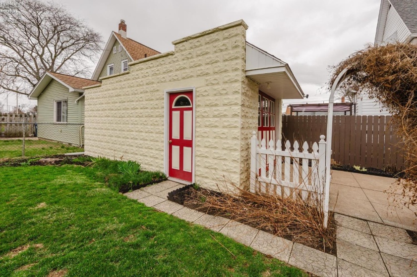 1505 Central Avenue, Sandusky, 44870, 3 Bedrooms Bedrooms, ,2 BathroomsBathrooms,Residential,For Sale,Central,20260865