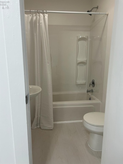 357 Roxboro, Vermilion, 44089, 2 Bedrooms Bedrooms, ,1 BathroomBathrooms,Residential,For Sale,Roxboro,20260884