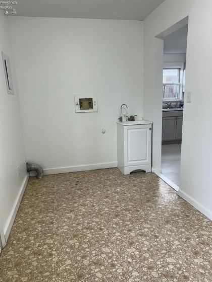 357 Roxboro, Vermilion, 44089, 2 Bedrooms Bedrooms, ,1 BathroomBathrooms,Residential,For Sale,Roxboro,20260884