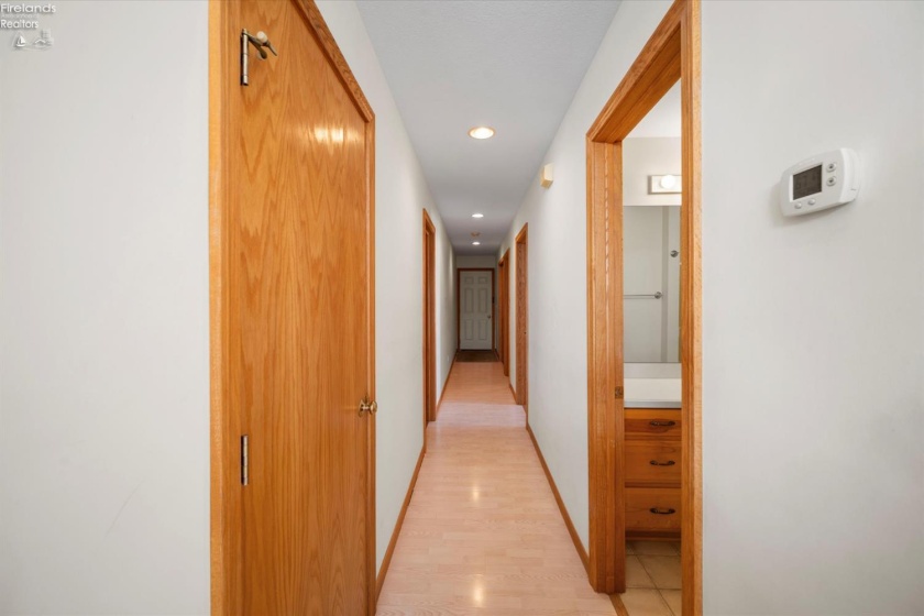 1551 Anchor Avenue, Port Clinton, 43452, 3 Bedrooms Bedrooms, ,3 BathroomsBathrooms,Residential,For Sale,Anchor,20260429