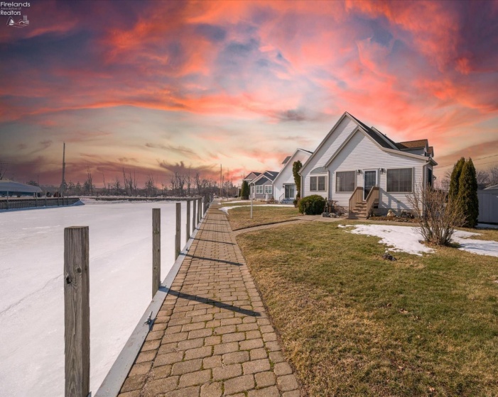 1551 Anchor Avenue, Port Clinton, 43452, 3 Bedrooms Bedrooms, ,3 BathroomsBathrooms,Residential,For Sale,Anchor,20260429