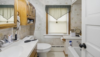 123 Prospect St., Fremont, 43420, 3 Bedrooms Bedrooms, ,1 BathroomBathrooms,Residential,For Sale,Prospect St.,20260709 123 Prospect St., Fremont, 43420, 3 Bedrooms Bedrooms, ,1 BathroomBathrooms,Residential,For Sale,Prospect St.,20260709