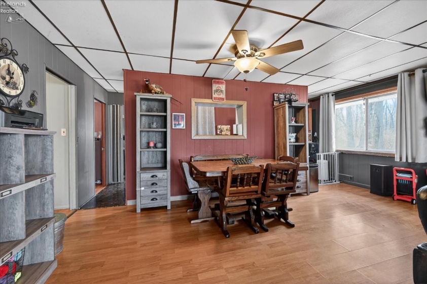 960 Shore Boulevard, Put-In-Bay, 43456, 4 Bedrooms Bedrooms, ,2 BathroomsBathrooms,Residential,For Sale,Shore,20260880