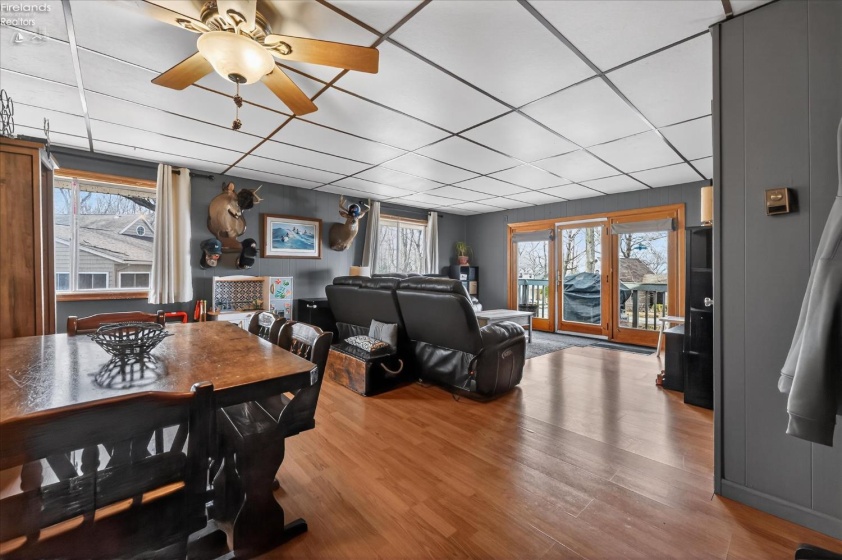 960 Shore Boulevard, Put-In-Bay, 43456, 4 Bedrooms Bedrooms, ,2 BathroomsBathrooms,Residential,For Sale,Shore,20260880