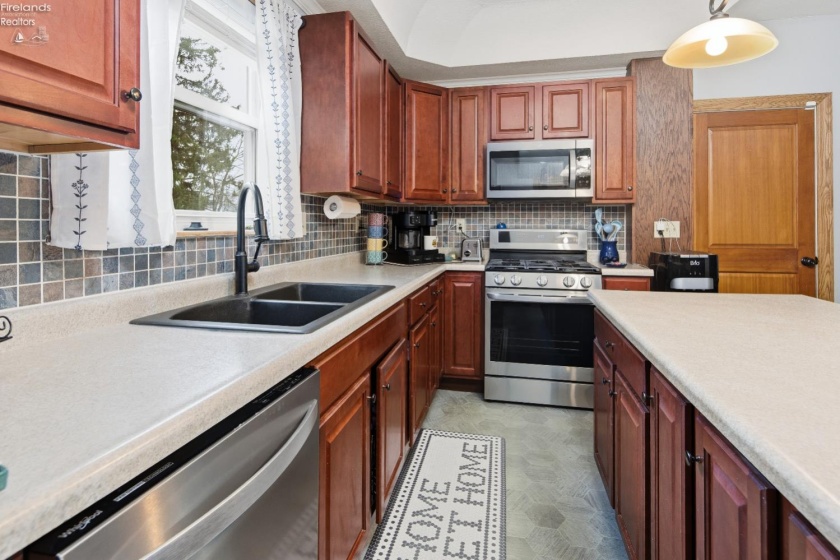 149 Walnut Street, Bellevue, 44811, 3 Bedrooms Bedrooms, ,2 BathroomsBathrooms,Residential,For Sale,Walnut,20260811