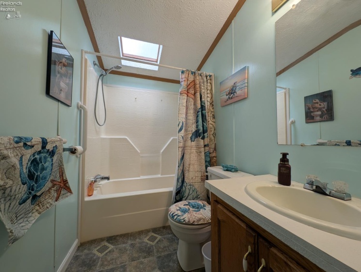 2614 Tiffin Avenue, Sandusky, 44870, 2 Bedrooms Bedrooms, ,2 BathroomsBathrooms,Residential,For Sale,Tiffin,20260845