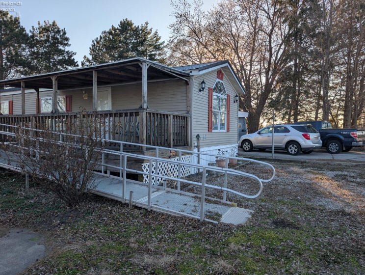 2614 Tiffin Avenue, Sandusky, 44870, 2 Bedrooms Bedrooms, ,2 BathroomsBathrooms,Residential,For Sale,Tiffin,20260845