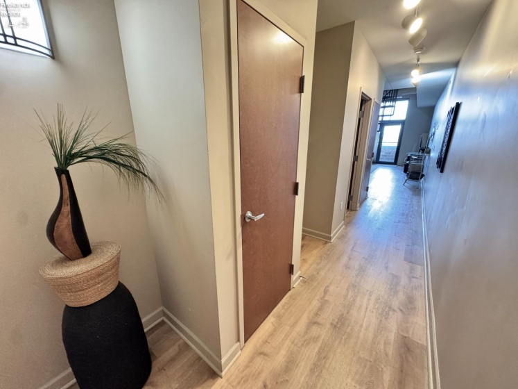 401 Shoreline, Sandusky, 44870, 2 Bedrooms Bedrooms, ,2 BathroomsBathrooms,Residential,For Sale,Shoreline,20260906