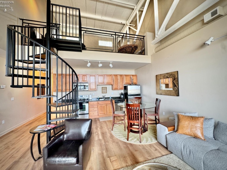 401 Shoreline, Sandusky, 44870, 2 Bedrooms Bedrooms, ,2 BathroomsBathrooms,Residential,For Sale,Shoreline,20260906