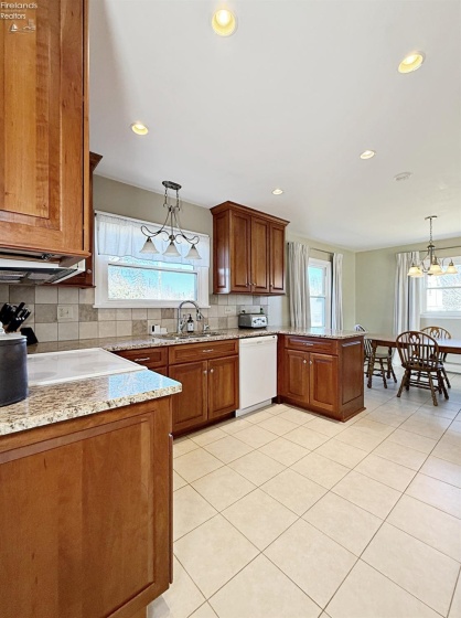 20 Lelar Street, Tiffin, 44883, 4 Bedrooms Bedrooms, ,2 BathroomsBathrooms,Residential,For Sale,Lelar,20260645