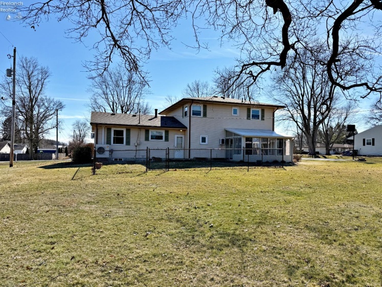 20 Lelar Street, Tiffin, 44883, 4 Bedrooms Bedrooms, ,2 BathroomsBathrooms,Residential,For Sale,Lelar,20260645