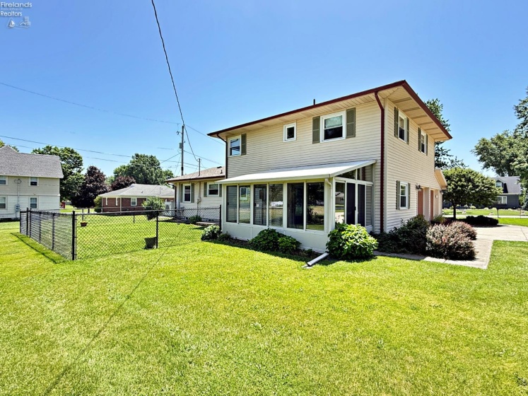 20 Lelar Street, Tiffin, 44883, 4 Bedrooms Bedrooms, ,2 BathroomsBathrooms,Residential,For Sale,Lelar,20260645