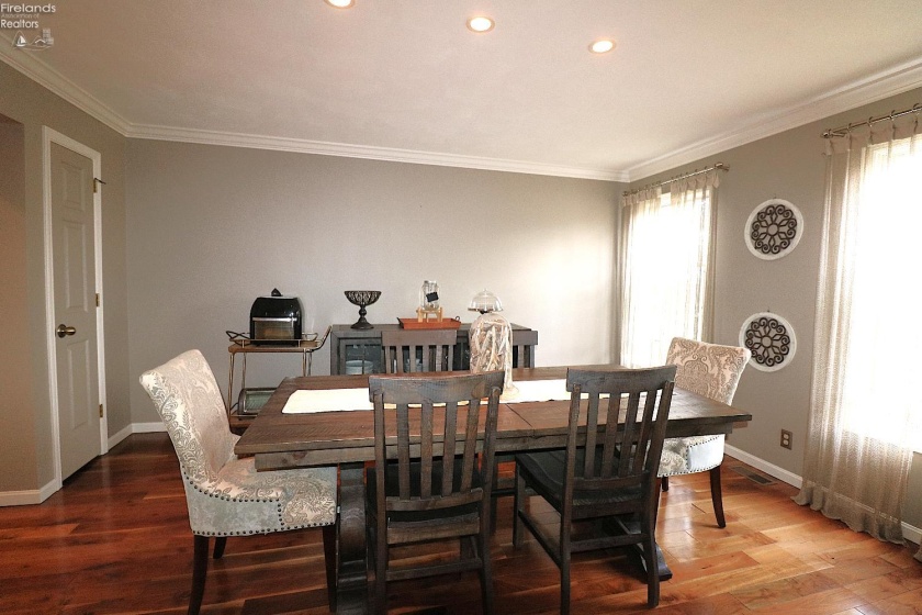 2205 Quail Hollow Circle, Sandusky, 44870, 4 Bedrooms Bedrooms, ,5 BathroomsBathrooms,Residential,For Sale,Quail Hollow,20260819