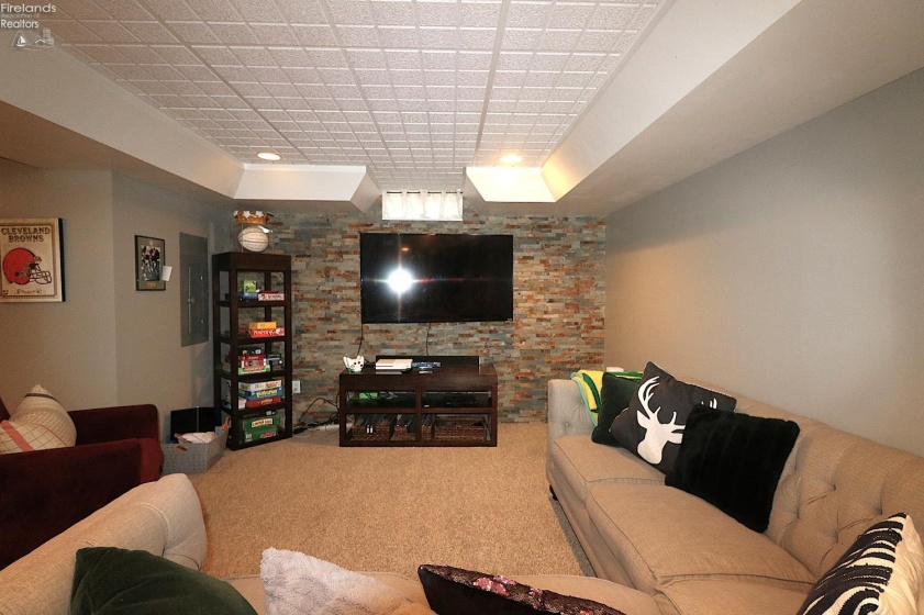 2205 Quail Hollow Circle, Sandusky, 44870, 4 Bedrooms Bedrooms, ,5 BathroomsBathrooms,Residential,For Sale,Quail Hollow,20260819