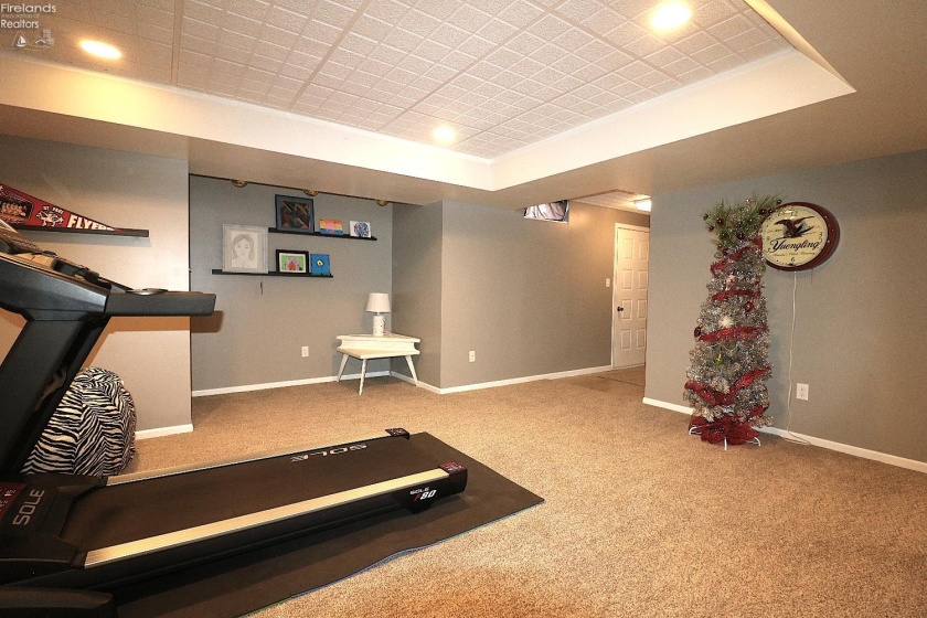 2205 Quail Hollow Circle, Sandusky, 44870, 4 Bedrooms Bedrooms, ,5 BathroomsBathrooms,Residential,For Sale,Quail Hollow,20260819