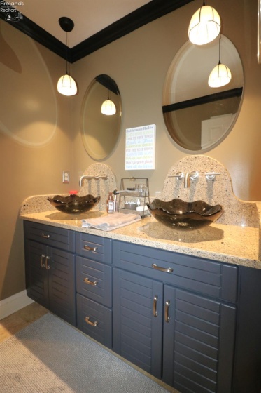 2205 Quail Hollow Circle, Sandusky, 44870, 4 Bedrooms Bedrooms, ,5 BathroomsBathrooms,Residential,For Sale,Quail Hollow,20260819