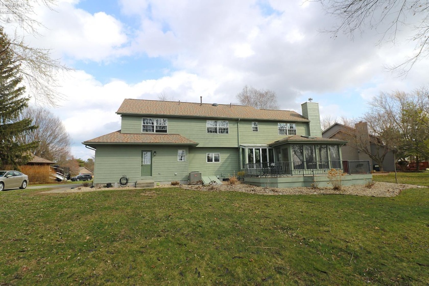 2205 Quail Hollow Circle, Sandusky, 44870, 4 Bedrooms Bedrooms, ,5 BathroomsBathrooms,Residential,For Sale,Quail Hollow,20260819