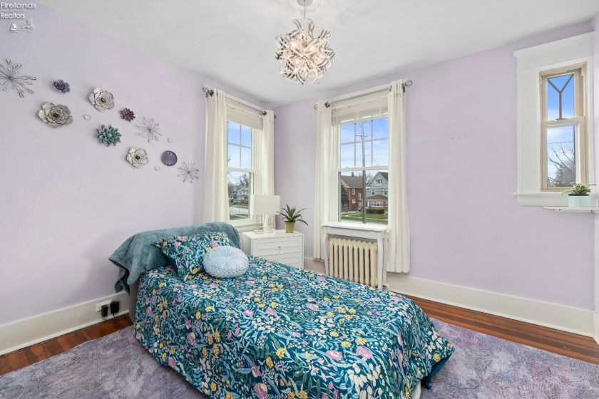 1169 W. 6th St, Lorain, 44052, 5 Bedrooms Bedrooms, ,2 BathroomsBathrooms,Residential,For Sale,W. 6th St,20260903