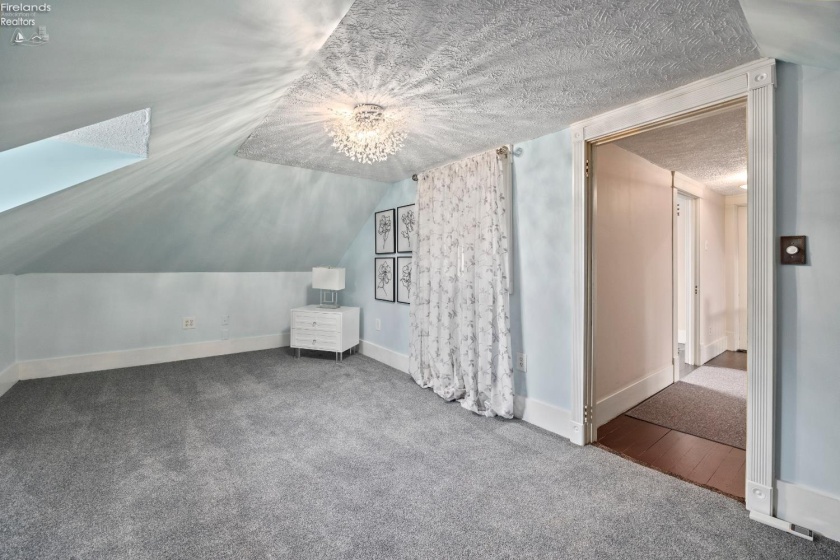 1169 W. 6th St, Lorain, 44052, 5 Bedrooms Bedrooms, ,2 BathroomsBathrooms,Residential,For Sale,W. 6th St,20260903