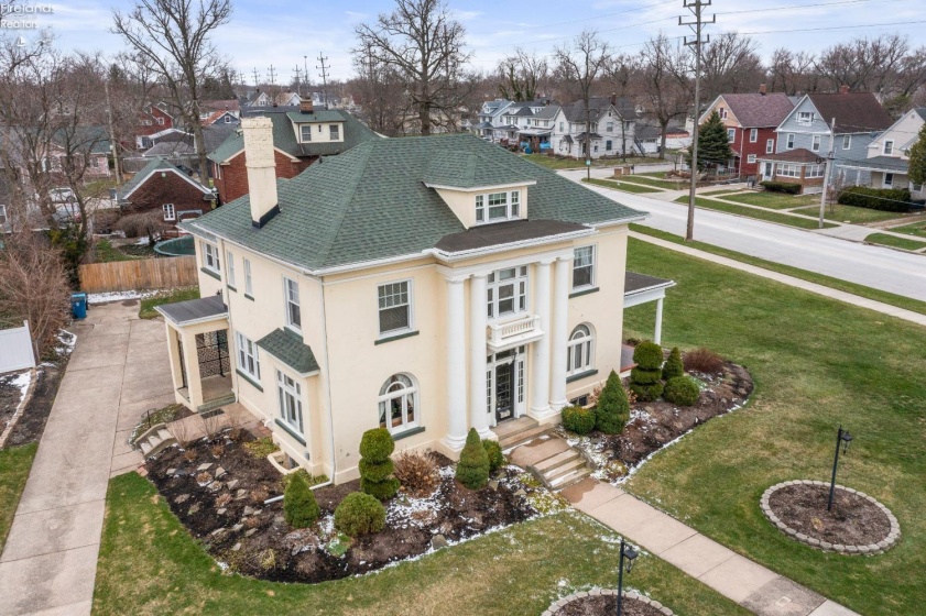 1169 W. 6th St, Lorain, 44052, 5 Bedrooms Bedrooms, ,2 BathroomsBathrooms,Residential,For Sale,W. 6th St,20260903