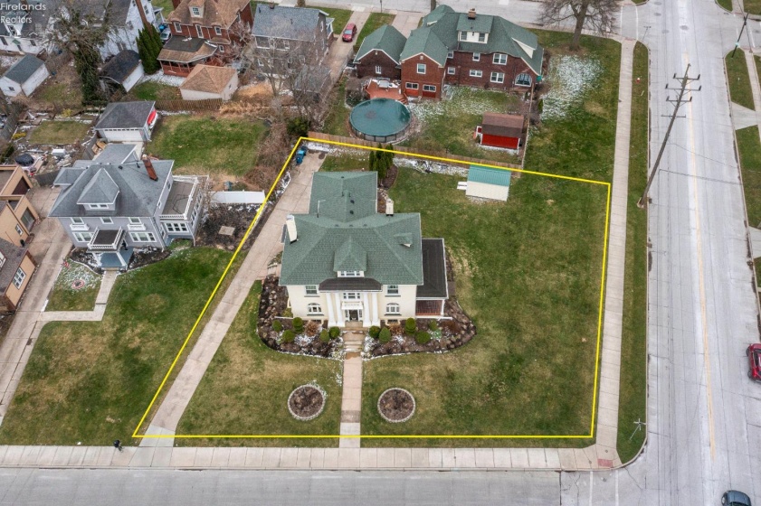 1169 W. 6th St, Lorain, 44052, 5 Bedrooms Bedrooms, ,2 BathroomsBathrooms,Residential,For Sale,W. 6th St,20260903