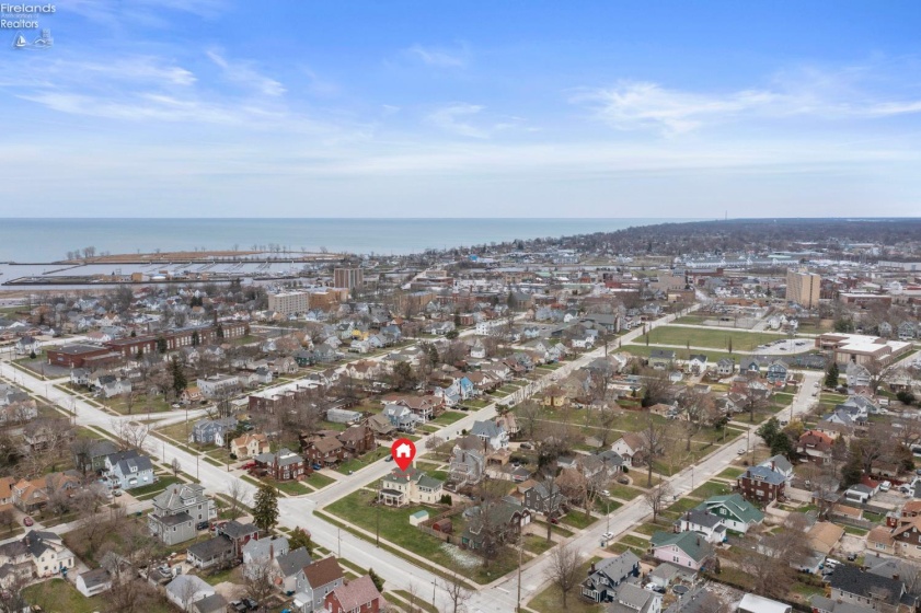 1169 W. 6th St, Lorain, 44052, 5 Bedrooms Bedrooms, ,2 BathroomsBathrooms,Residential,For Sale,W. 6th St,20260903