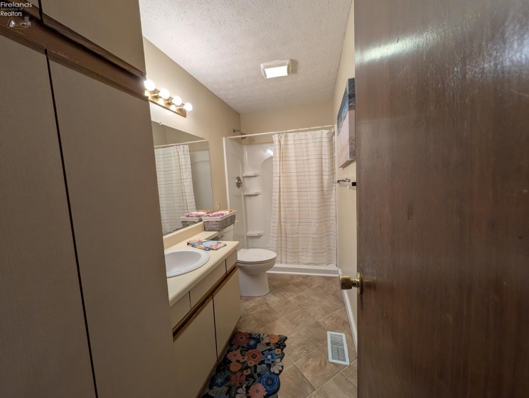 311 Lake Pine Drive, Lakeside, 43440, 2 Bedrooms Bedrooms, ,1 BathroomBathrooms,Residential,For Sale,Lake Pine,20260907