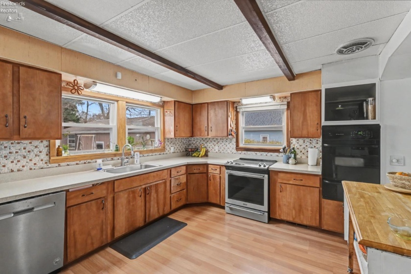 237 Main Street, Norwalk, 44857, 3 Bedrooms Bedrooms, ,2 BathroomsBathrooms,Residential,For Sale,Main,20260912