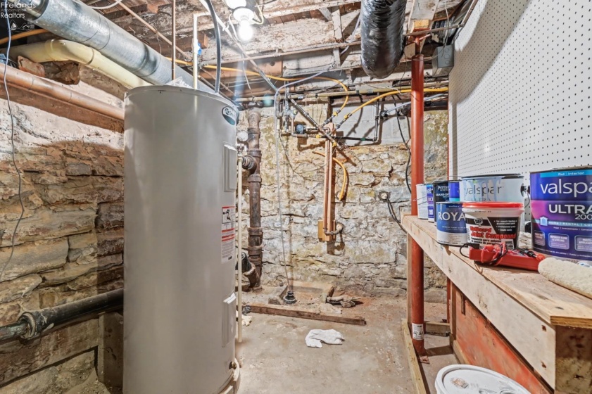 237 Main Street, Norwalk, 44857, 3 Bedrooms Bedrooms, ,2 BathroomsBathrooms,Residential,For Sale,Main,20260912