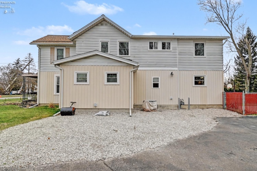 237 Main Street, Norwalk, 44857, 3 Bedrooms Bedrooms, ,2 BathroomsBathrooms,Residential,For Sale,Main,20260912