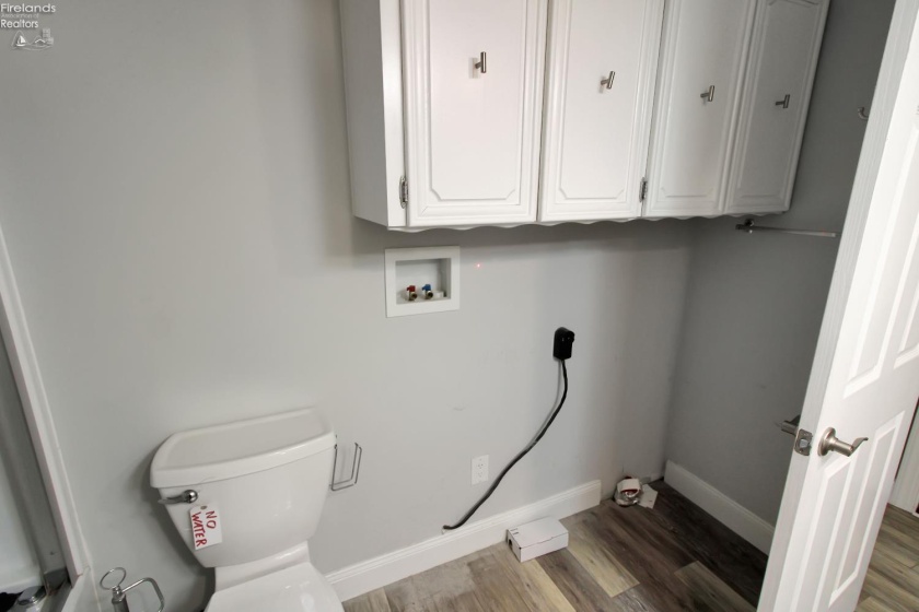 3500 Willow Beach Road, Port Clinton, 43452, 2 Bedrooms Bedrooms, ,2 BathroomsBathrooms,Residential,For Sale,Willow Beach,20260721