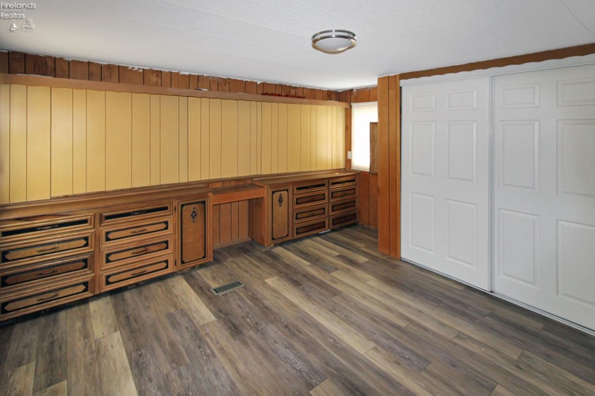 3500 Willow Beach Road, Port Clinton, 43452, 2 Bedrooms Bedrooms, ,2 BathroomsBathrooms,Residential,For Sale,Willow Beach,20260721